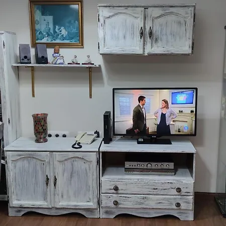 Entre El Falla Y La Caleta 公寓