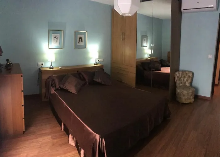 Entre El Falla Y La Caleta *