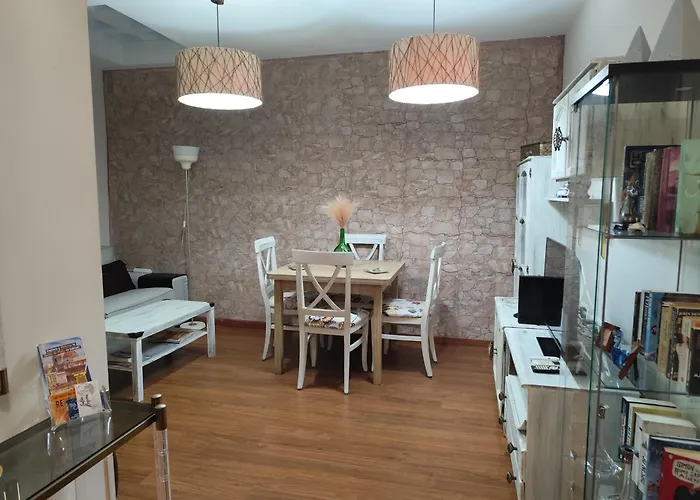 Entre El Falla Y La Caleta Apartment